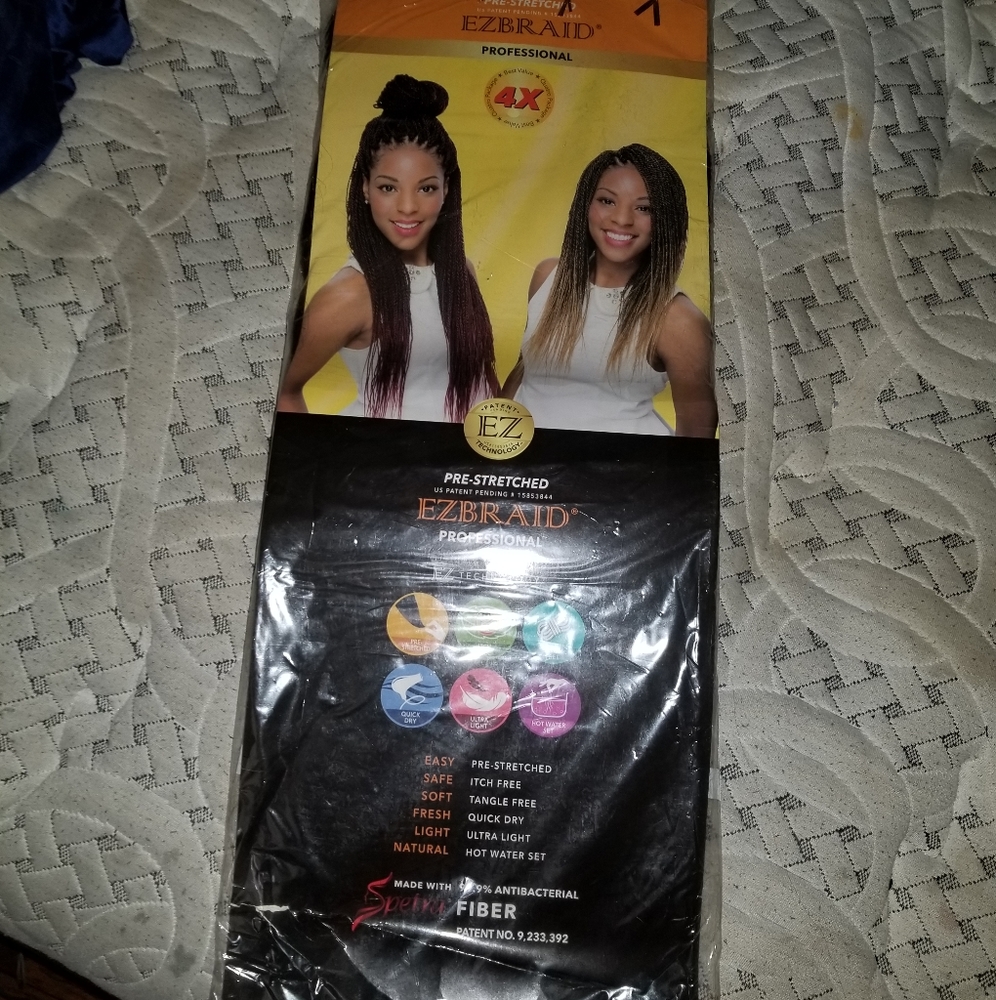 COPY - 5 for $20 NWT Womens 26" 4 Pack EZBRAID Hair